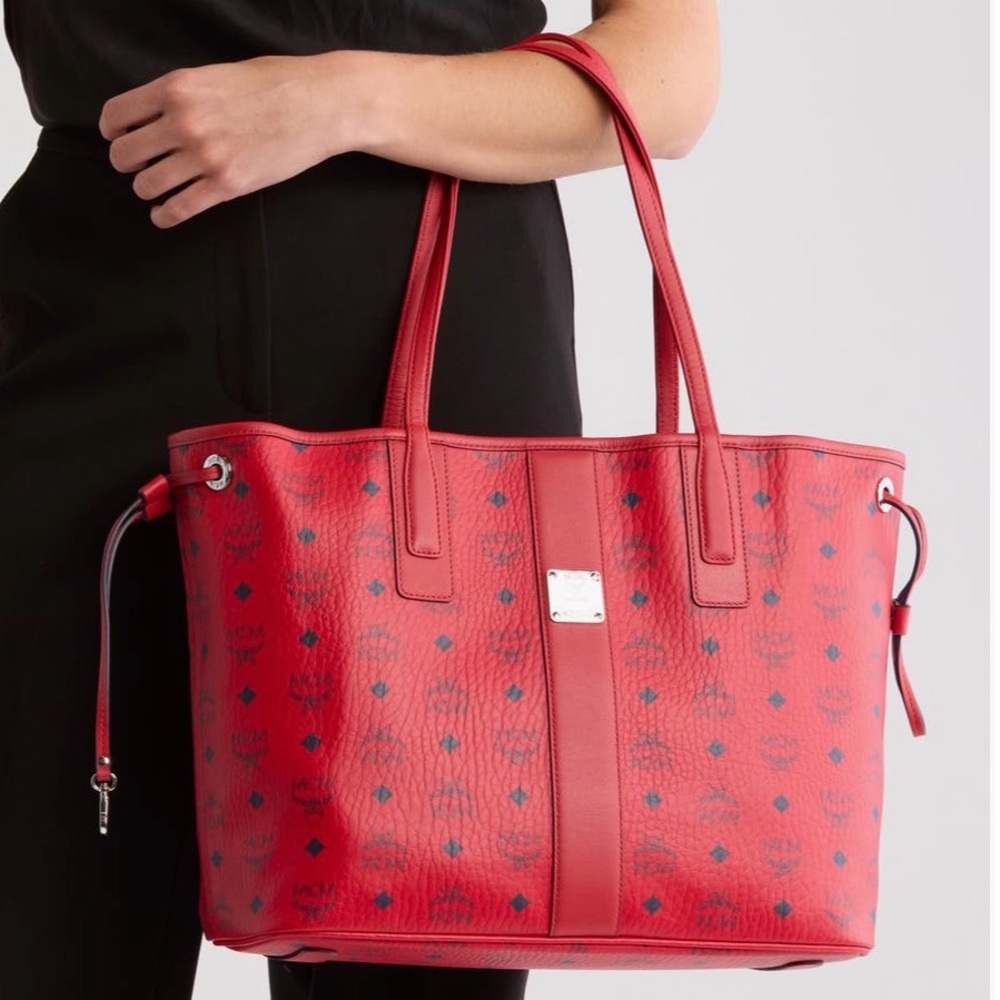 MCM Liz reversible shopper tote bag with inner pouchette bag! in Candy Red NWT
